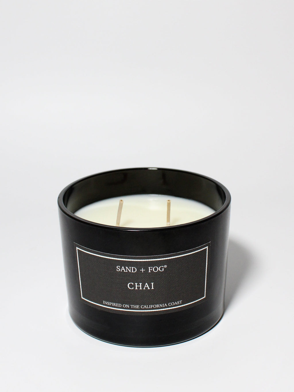 Chai 12 oz scented candle Black vessel with Wood Lid