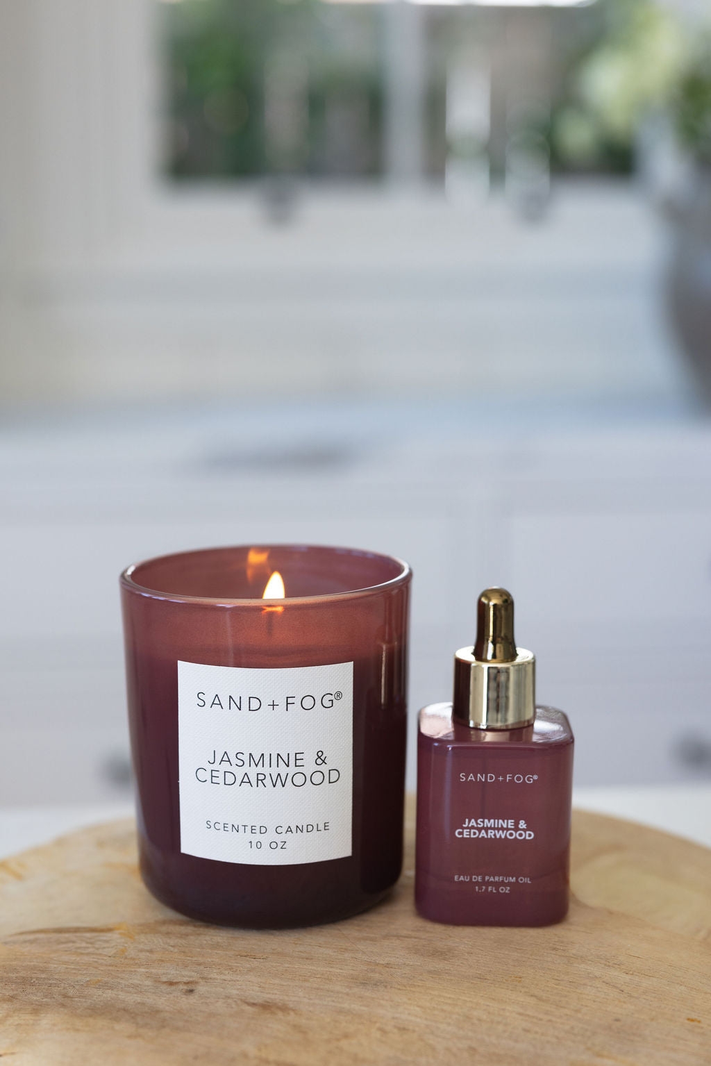 Jasmine & Cedarwood 10 oz scented candle