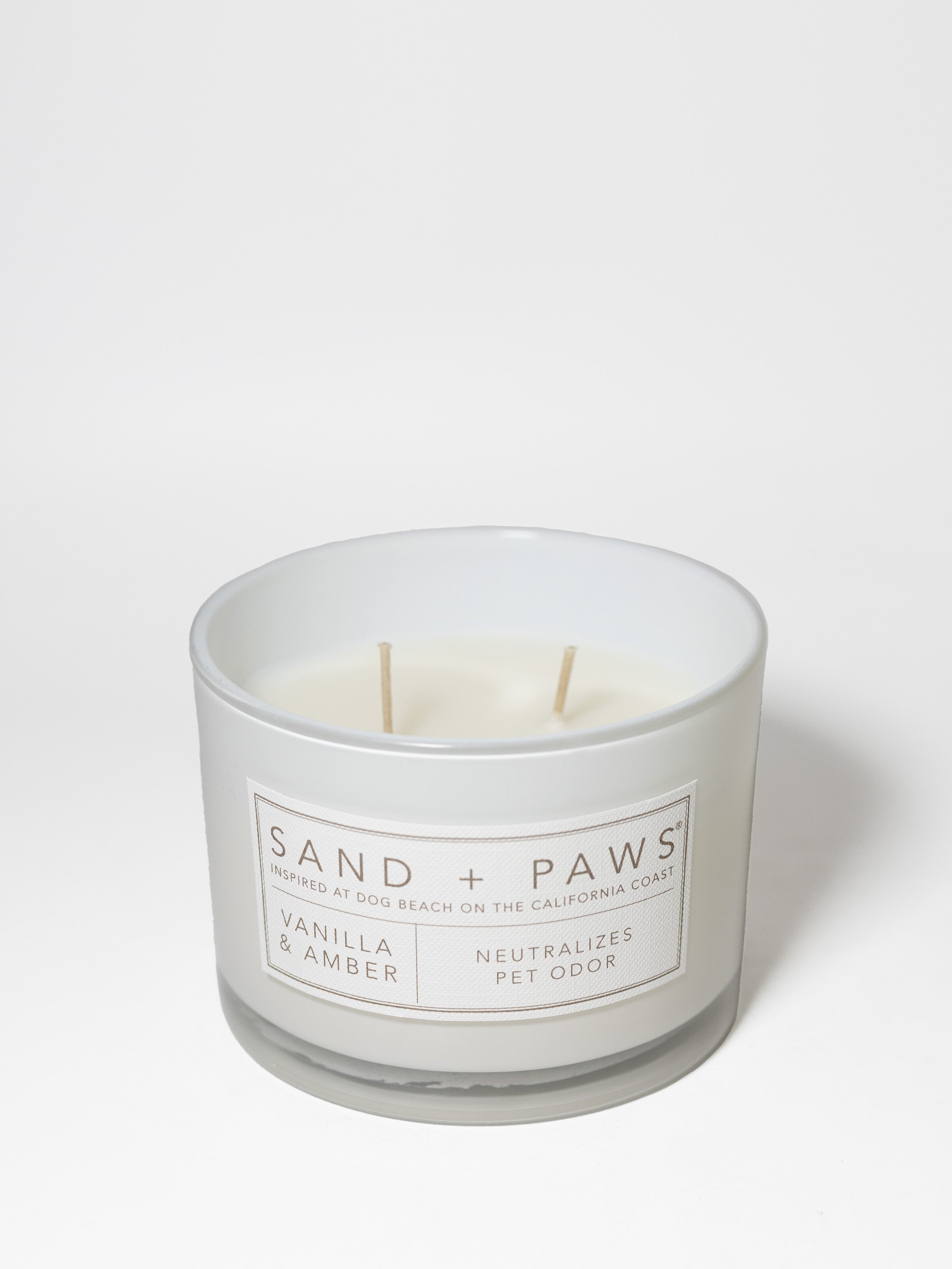 Sand + Paws Vanilla & Amber 12 oz scented candle