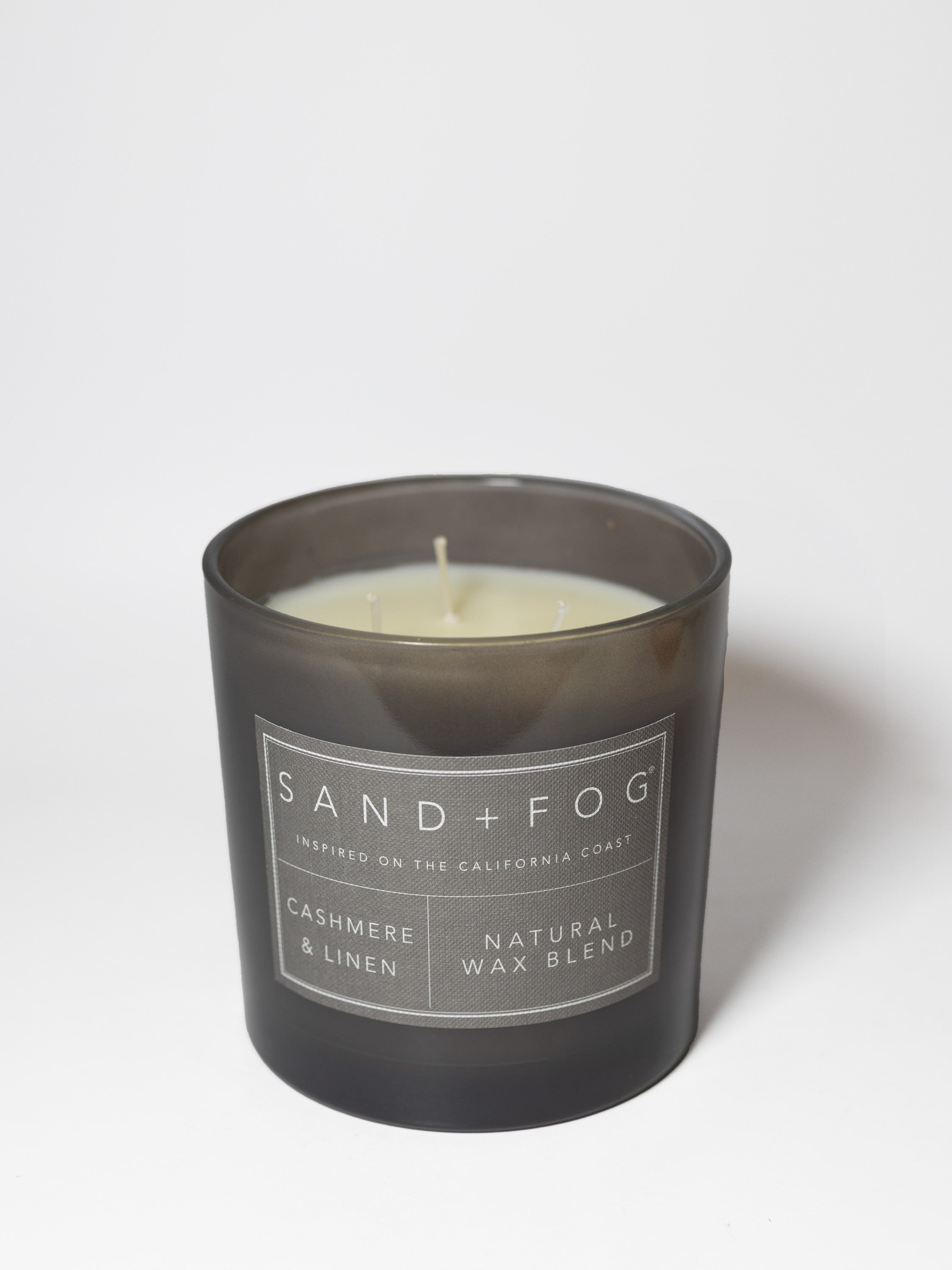 Cashmere & Linen 21 oz scented candle