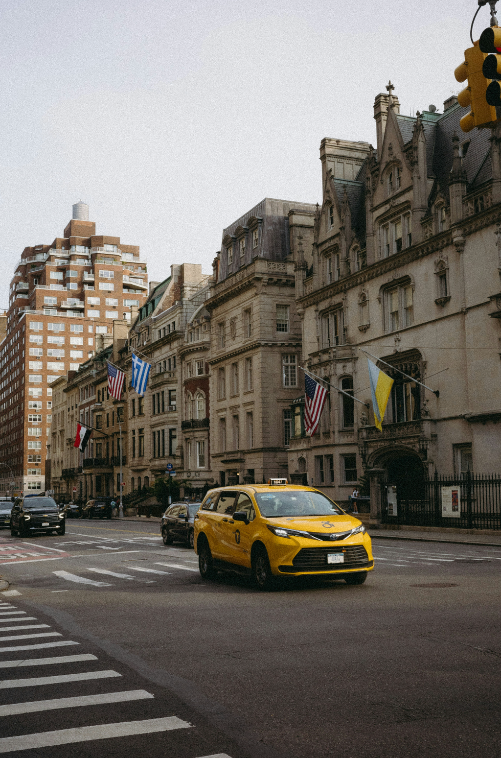 Upper East Side 50 ml Perfume Oil Dropper